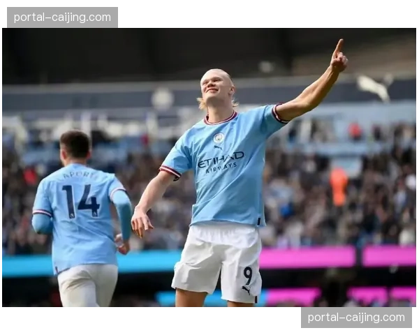 哈兰德赛季22球追平斯科尔斯纪录效率碾压传奇