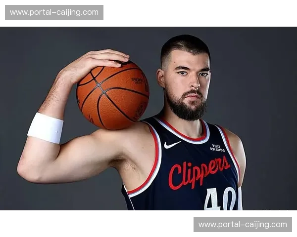 快船防守资源匮乏问题突出,祖巴茨成唯一内线屏障 快船防守资源匮乏问题突出,祖巴茨成唯一内线屏障